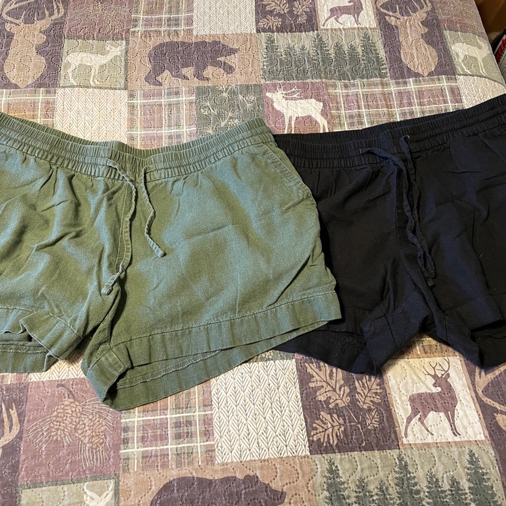 2 pair of Old Navy Linens Shorts Large